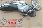 ARIQUEMES: Duas vítimas sofrem escoriações em acidente entre moto e carro na Avenida Tucanos no Setor 9