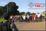 ARIQUEMES: Manifestação da população de Cujubim deixa BR–364 fexada
