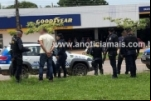 JARU: Homem encontra na rua acusado de estuprar sua filha menor, tenta matá–lo com facão e acaba preso