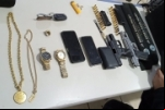 PM apreende armas e prende foragido e mais dois na zona leste da capital