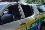 Idoso de 75 anos é feito refém por trio armado em assalto