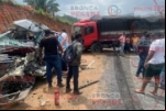 URGENTE: Mãe e filho morrem presos às ferragens após batida frontal entre caminhonete e caminhão em Buritis – Vídeo