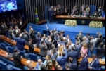Fim da reeleição e mandato de 5 anos entram em debate no Senado