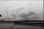Temporal em Alto Paraíso causa grande estrago derrubando casa, arrancando estruturas e derrubando fiações – Vídeo